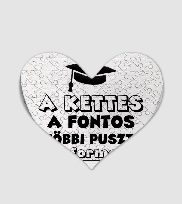  minta fehér pólón