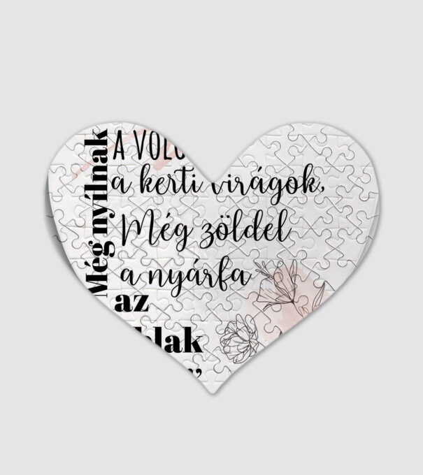  minta fehér pólón