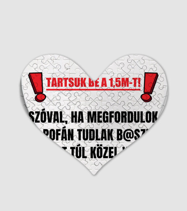  minta fehér pólón