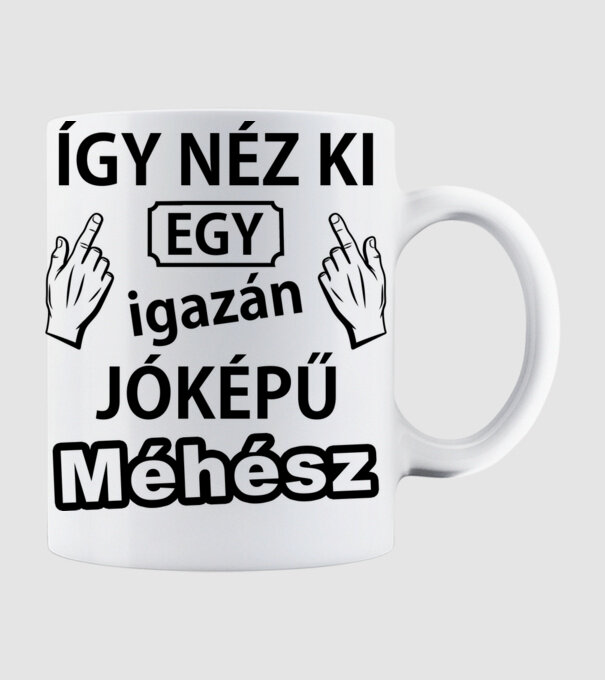  minta fehér pólón