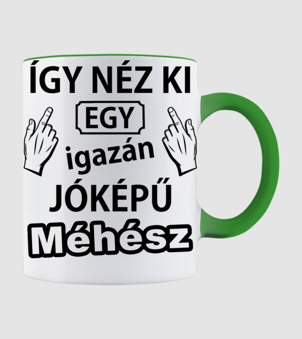  minta almazöld pólón