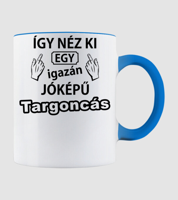  minta világoskék pólón