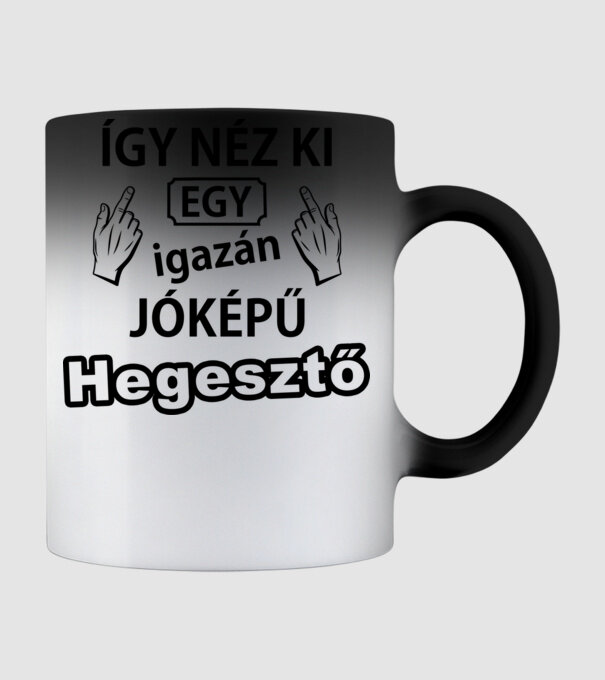  minta fekete pólón